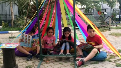 Bu kez öğretmenler oynadı, öğrenciler izledi