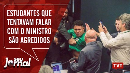 Estudantes que tentavam falar com o ministro são agredidos