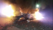 Veículo fica destruído em incêndio no Bairro Santa Cruz