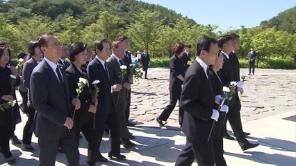오늘 노무현 전 대통령 서거 10주기...곳곳 추모행사 / YTN