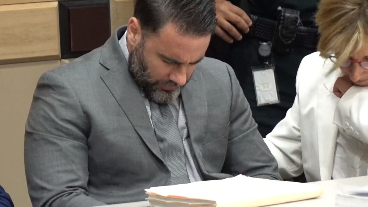 Pablo Ibar, condenado a cadena perpetua en Florida, elude la pena de muerte