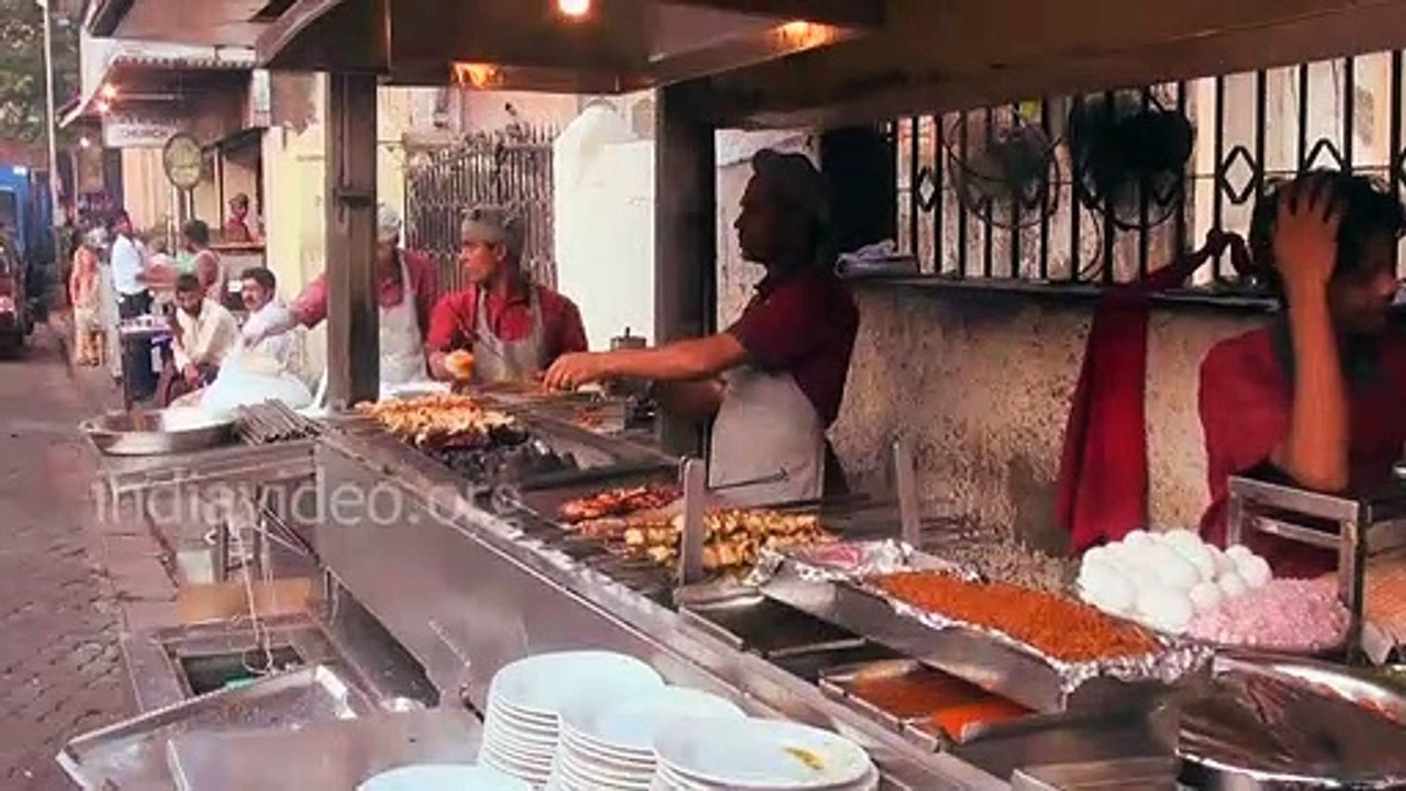Grilled Chicken, Roadside Restaurant, Mumbai