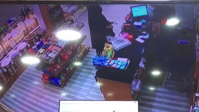 Tırnakçılık Yöntemiyle Dolandırıcılık Kamerada