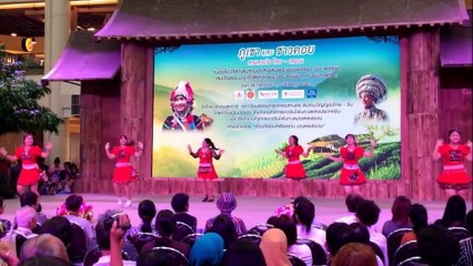 การแสดงชนเผ่า   ภูเขา และ ชาวดอย สานสายใย ไทย เสฉวน ☆ Seacon Square 20170806