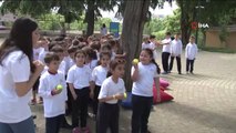Binlerce Çocuk Okul Dışarıda Günü ile Sınıflarını Açık Havaya Taşıdı