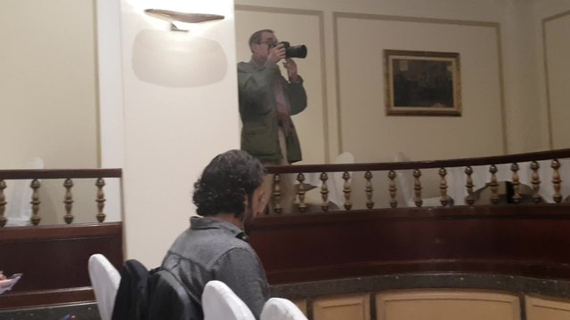 Élite taxi anuncia querellas contra Uber y Cabify