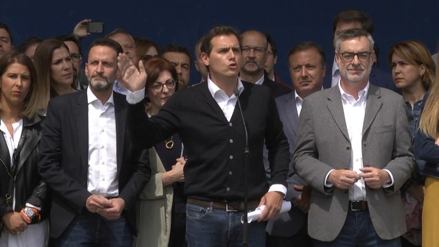Rivera: No nos habéis callado con tiros, no lo haréis con sirenas