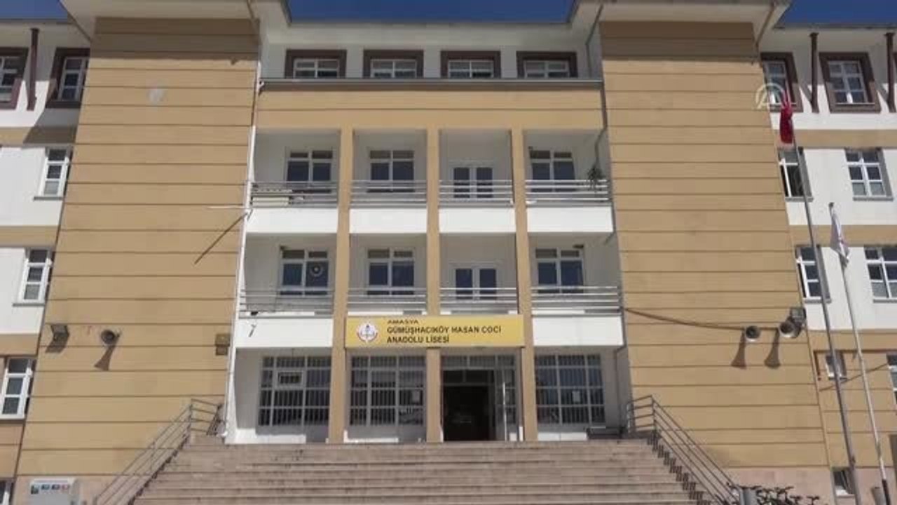 El Hareketiyle Kontrol Edilebilen Bomba İmha Robotu