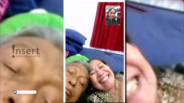 INSERT - Ayahanda Jatuh Sakit, Dewi Persik Bekerja Sekaligus Merawat Sang Ayah