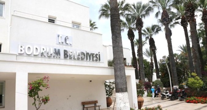 Bodrum Belediyesi Tabelasına T.C. İbaresi Eklendi