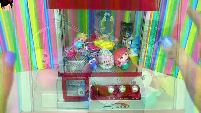 Maquina de Juegos La Garra Llena de Juguetes Sorpresa - Dory Zootopia Kinder MLP Frozen