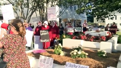 The US abortion battle explained in three minutes - BBC News