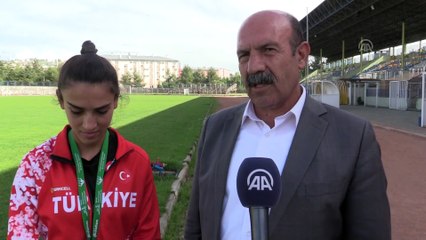 Atlet Fatma Bizek'e ödül - SİİRT