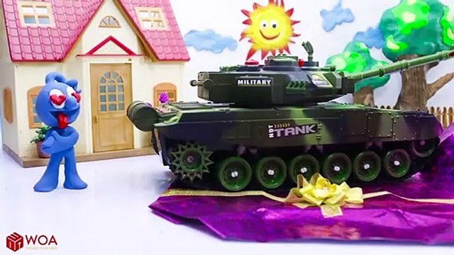 CLAY MIXER: TANK MILITARY PRETEND PLAY Play Doh Cartoons Animation