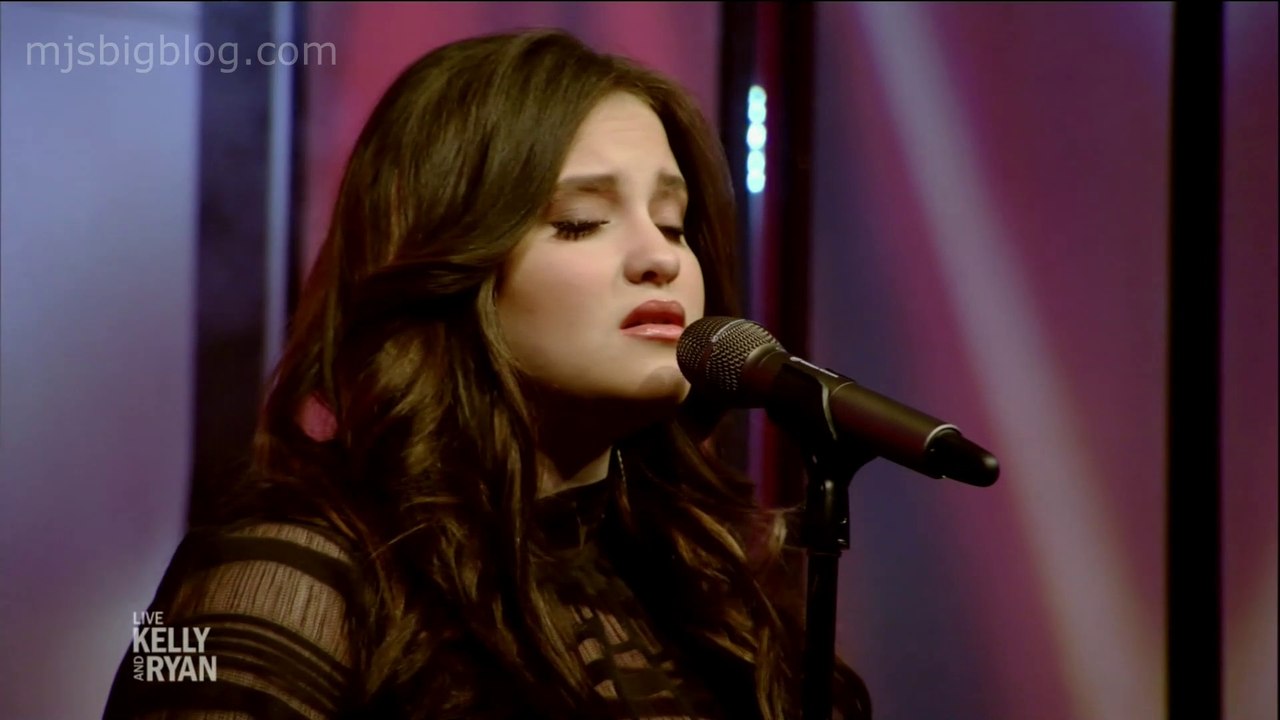 American Idol Madison VanDenburg Performs Fallin