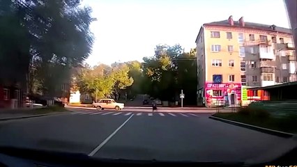 Best of Russian Driving Fails 2018(1)