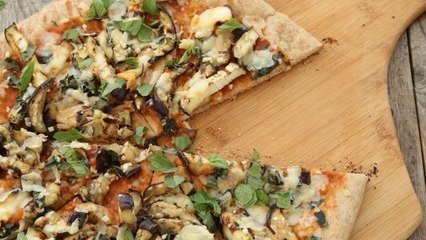 How to Make Grilled Pizza