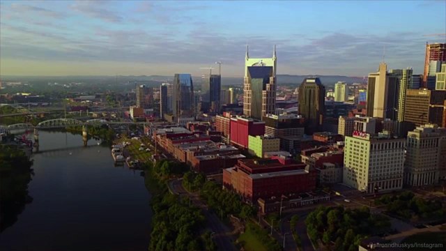 10 Nashville Restaurants and Bars You Must Try