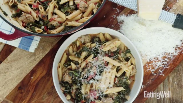 How To Make Italian Sausage & Kale One-Pot Pasta