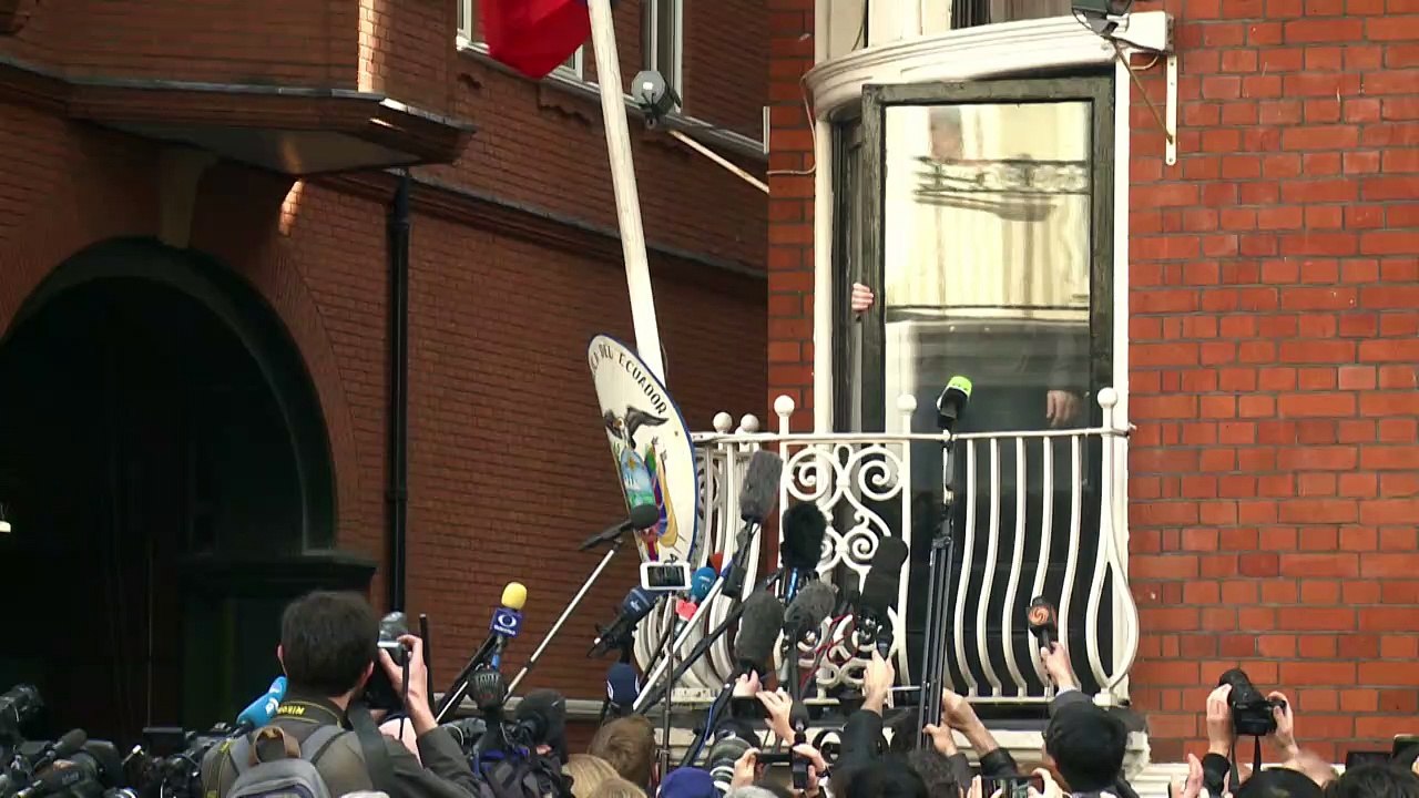 EEUU anuncia 17 nuevos cargos contra Julian Assange