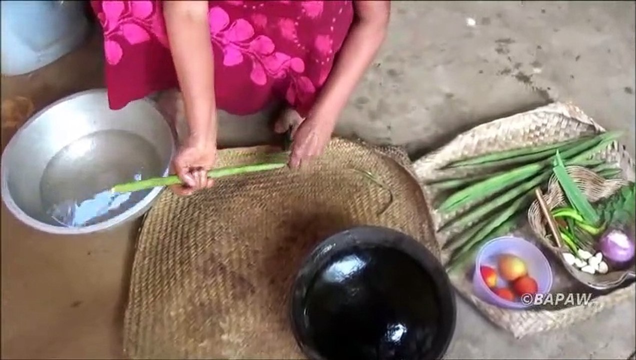 Village des Aliments - Cuisson Pilon de Curry dans mon Village par ma Maman