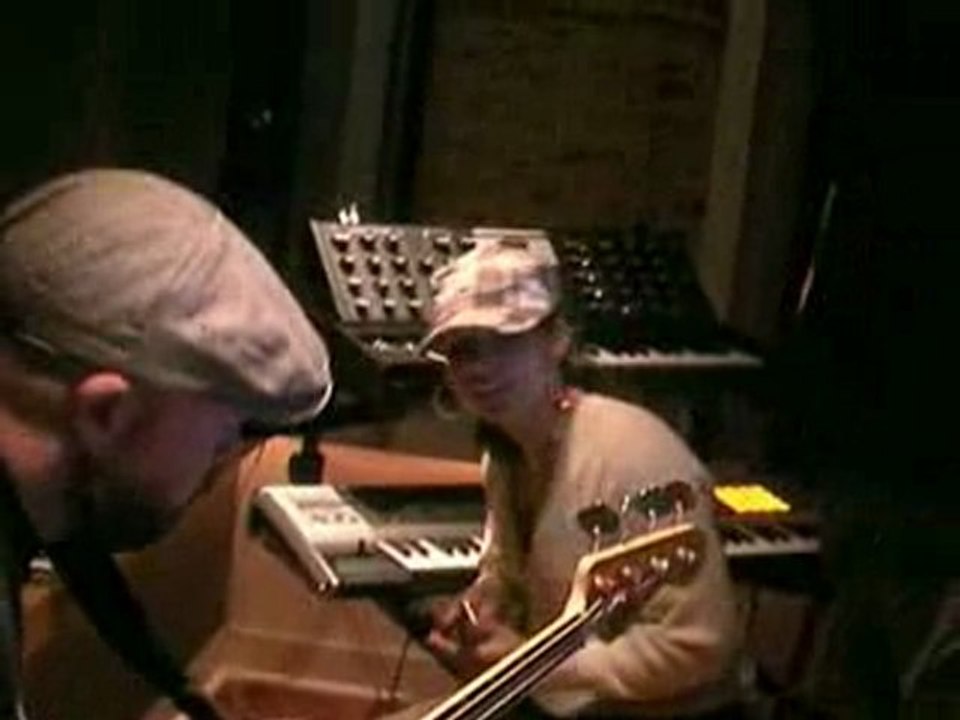 Alicia Keys - Tell You Something (Live @ Vibe 3)