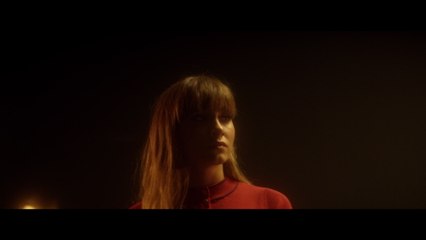 Aitana - Con La Miel En Los Labios
