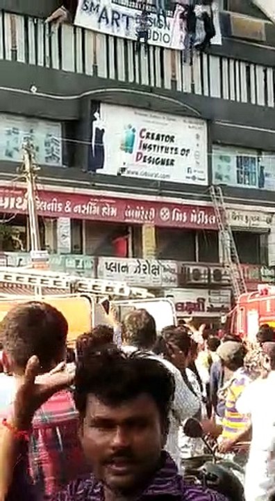 Surat Fire 19 Dead In Fire At Coaching Centre Live Video 1