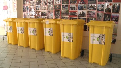 Komponenta “Go Green Generation” ndan kontinier për klasifikimin e mbeturinave në Gjakovë-Lajme