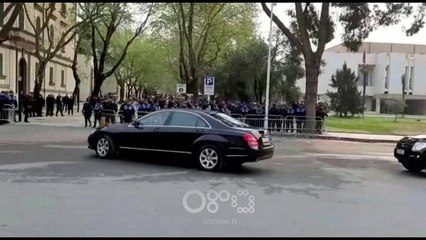 RTV Ora - Opozita proteston sot sërish para Kuvendit, bllokohet Pedonalja