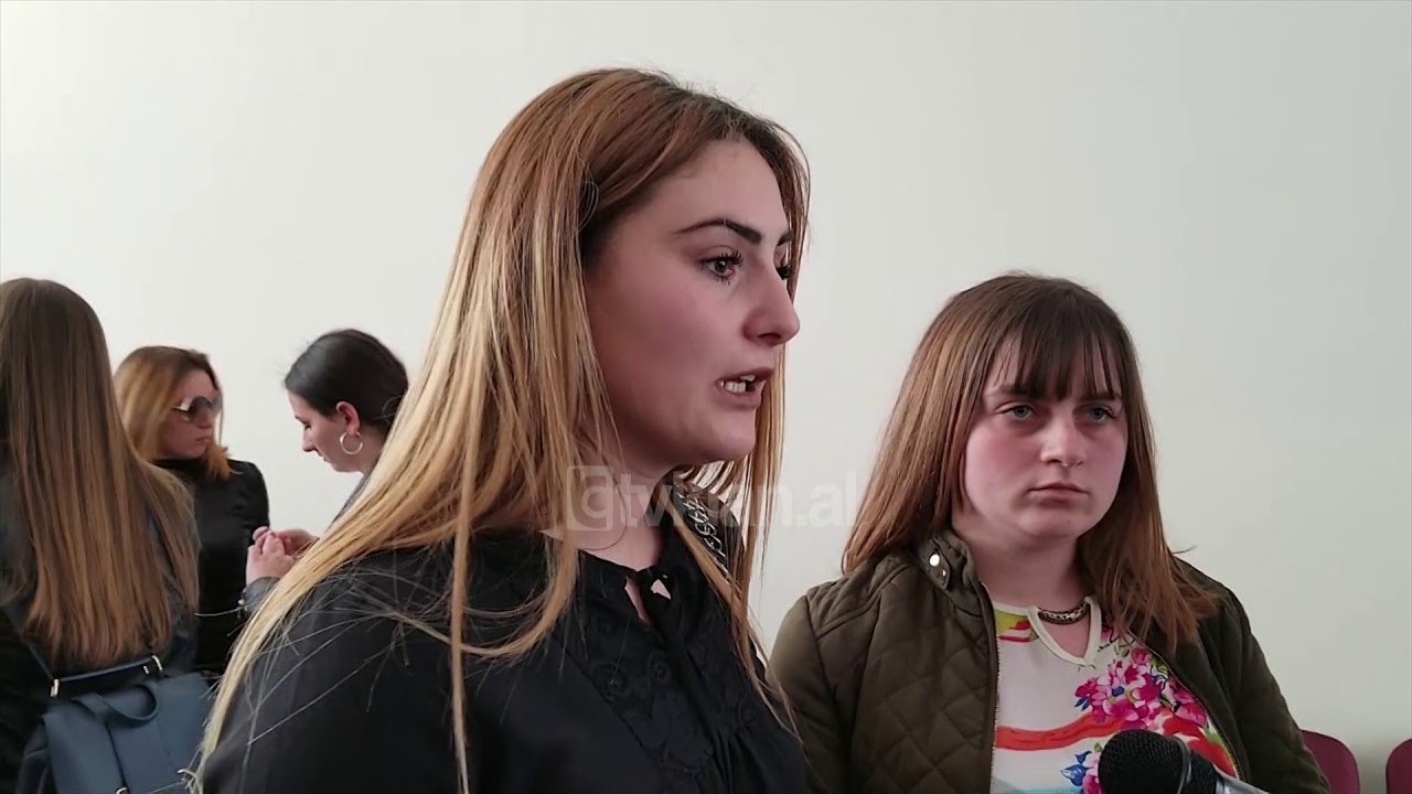 Studentet thyejne deren e Universitetit