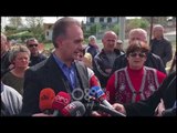 RTV Ora - Banorët e Mbrostarit në protestë: S'kemi rrugë për të shkuar në shtëpi