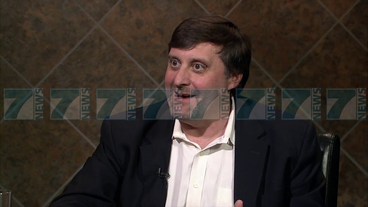 ZYRTARI I LARTE I DASH PALMER SJELL MESAZHIN E SHBA PER KRIZEN - News, Lajme - Kanali 7