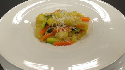 Rreze Dielli 8 Prill 2019 - Të Gatuajmë me Znj. Vjollca P2 Njoki me shafran dhe perime