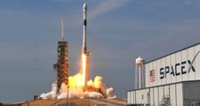 SpaceX 60 İnternet Uydusunu Uzaya Gönderdi