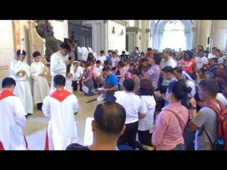 Manila Cathedral commemorates Stations of the Cross on Good Friday