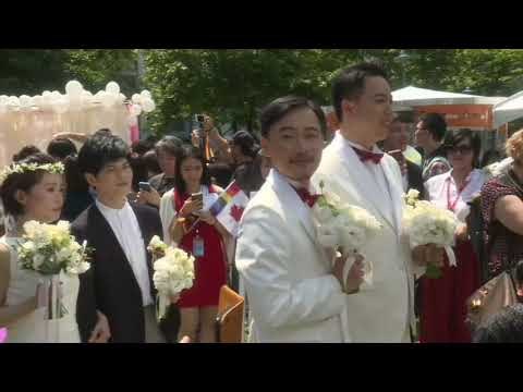 Taiwan holds first gay marriages in historic day for Asia