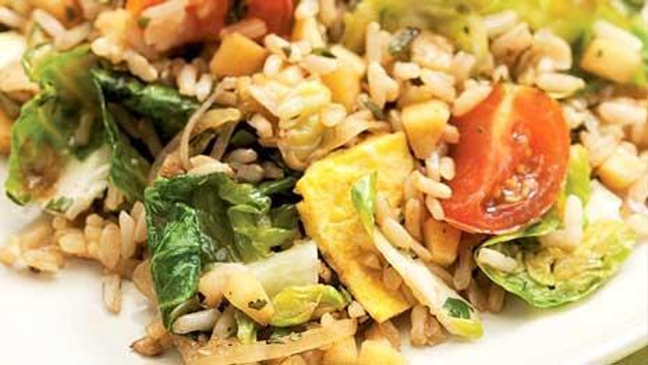 How to Make Vegetable Fried Rice Healthy