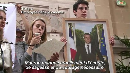 Climat: à Paris, un portrait de Macron décroché dans une mairie