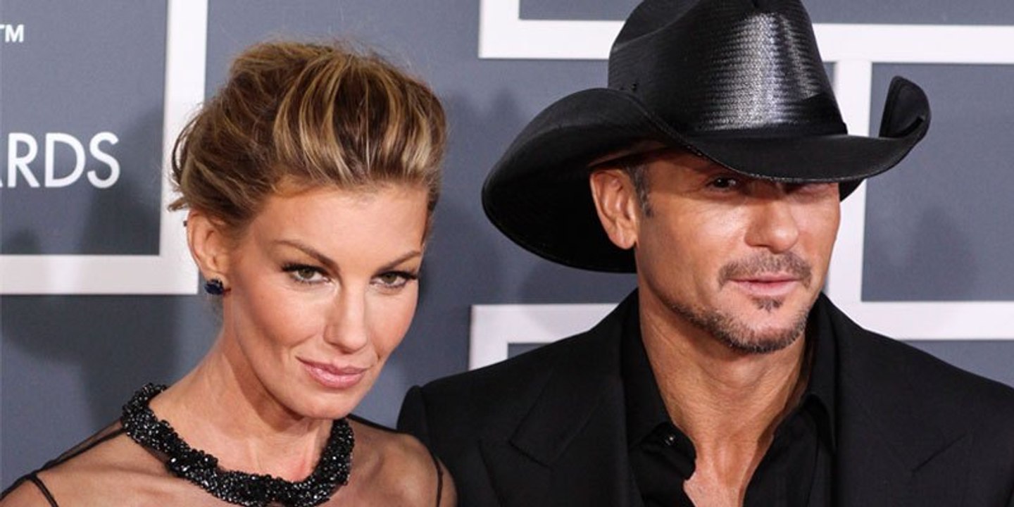 On The Rocks? Tim McGraw’s A Flirt & Wife Faith Hill Is Sick Of It