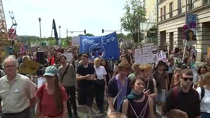 Jovens alemães protestam contra mudança climática