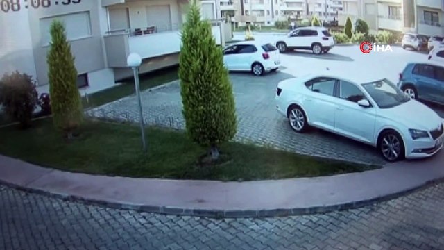 Hemşire kadın doktor eşini bıçaklayıp hastaneye böyle götürdü