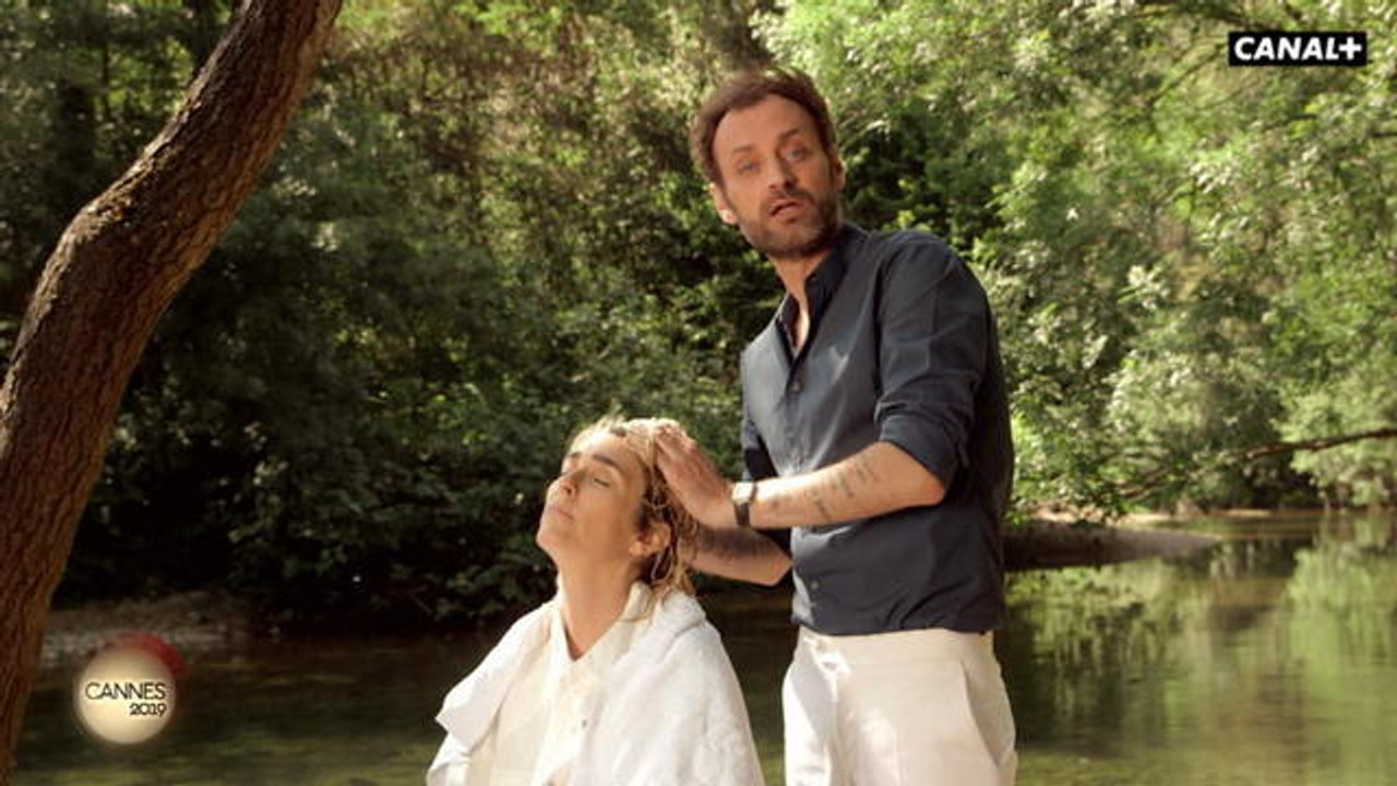 Mademoiselle Agnès et Augustin Trapenard rejouent Out of Africa pour le sommaire de Cannes 2019 - Cannes 2019