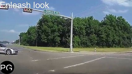 How to Not drive Car Crashes Enleashed