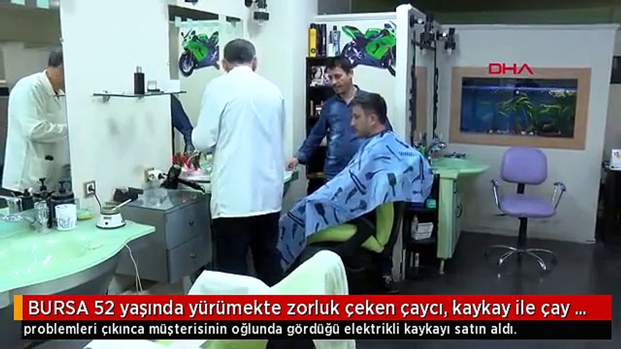 BURSA 52 yaşında yürümekte zorluk çeken çaycı, kaykay ile çay dağıtıyor