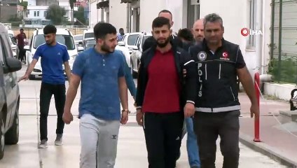 Torbacının evinden çelik yelek çıktı