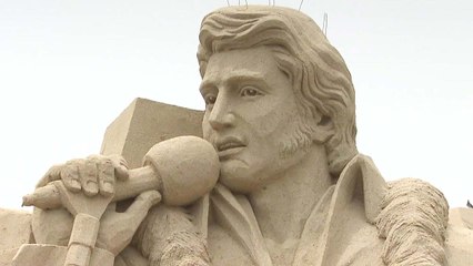 바람과 음악으로 빚은 해운대 모래 조각 / YTN