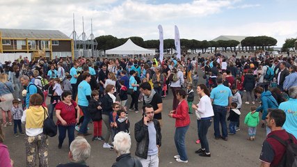 Sur le port, on y danse , on y danse !