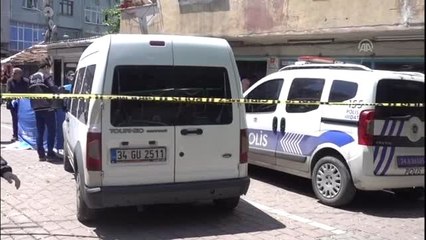 Zeytinburnu'nda bir kişi aracında ölü bulundu