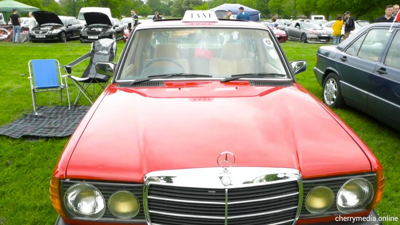 Classic Cars Event in UK - [Classic Polish Society]